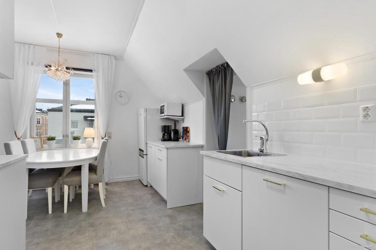 Hernoerum Storgatan - Centrala Laegenheter Harnosand Exterior foto