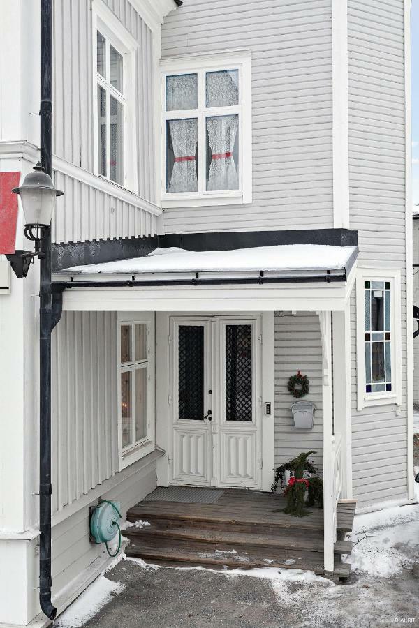 Hernoerum Storgatan - Centrala Laegenheter Harnosand Exterior foto